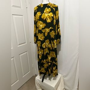 A new day long sleeve maxie dress size M floral print
